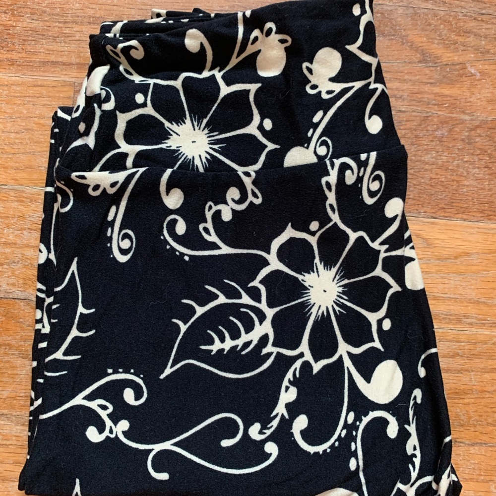 Floral Lularoe